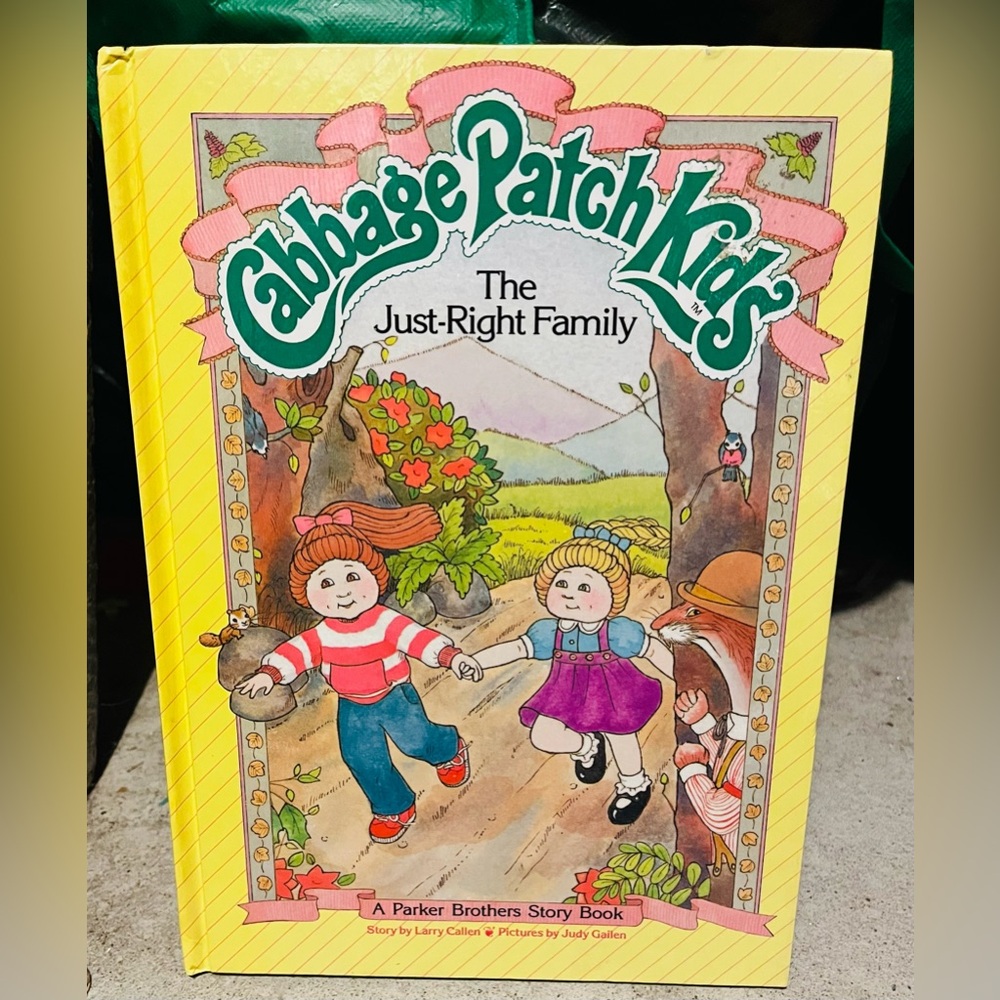 1984 VTG Cabbage Patch Kid’s Book "Cabbage Patch Kids: The Just-Right Family”